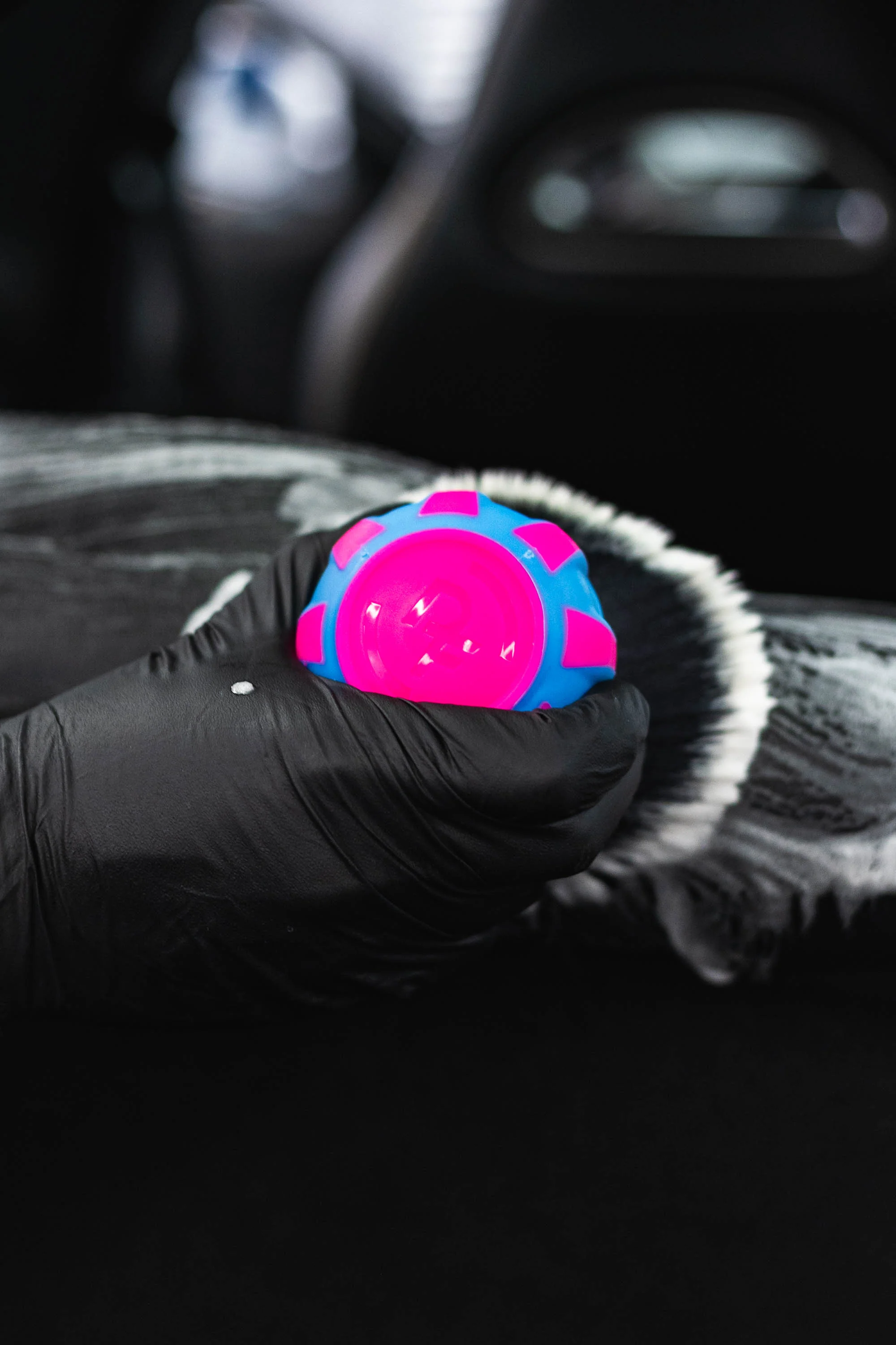 Curveball XL Synthetic Brush - Image 14